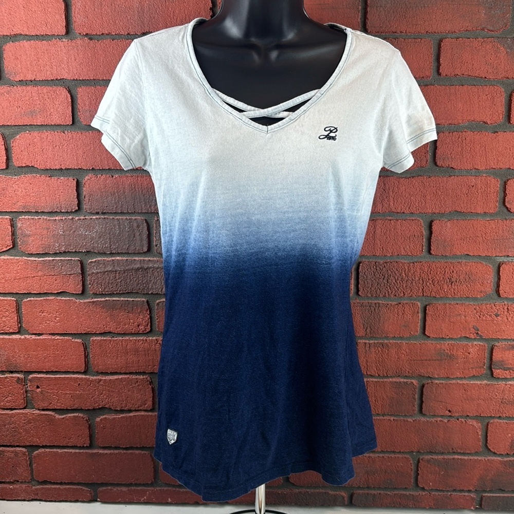 Petrol Bluefuel Women's Medium‎ V-Neck Short Sleeve Tee – Casual & Versatile